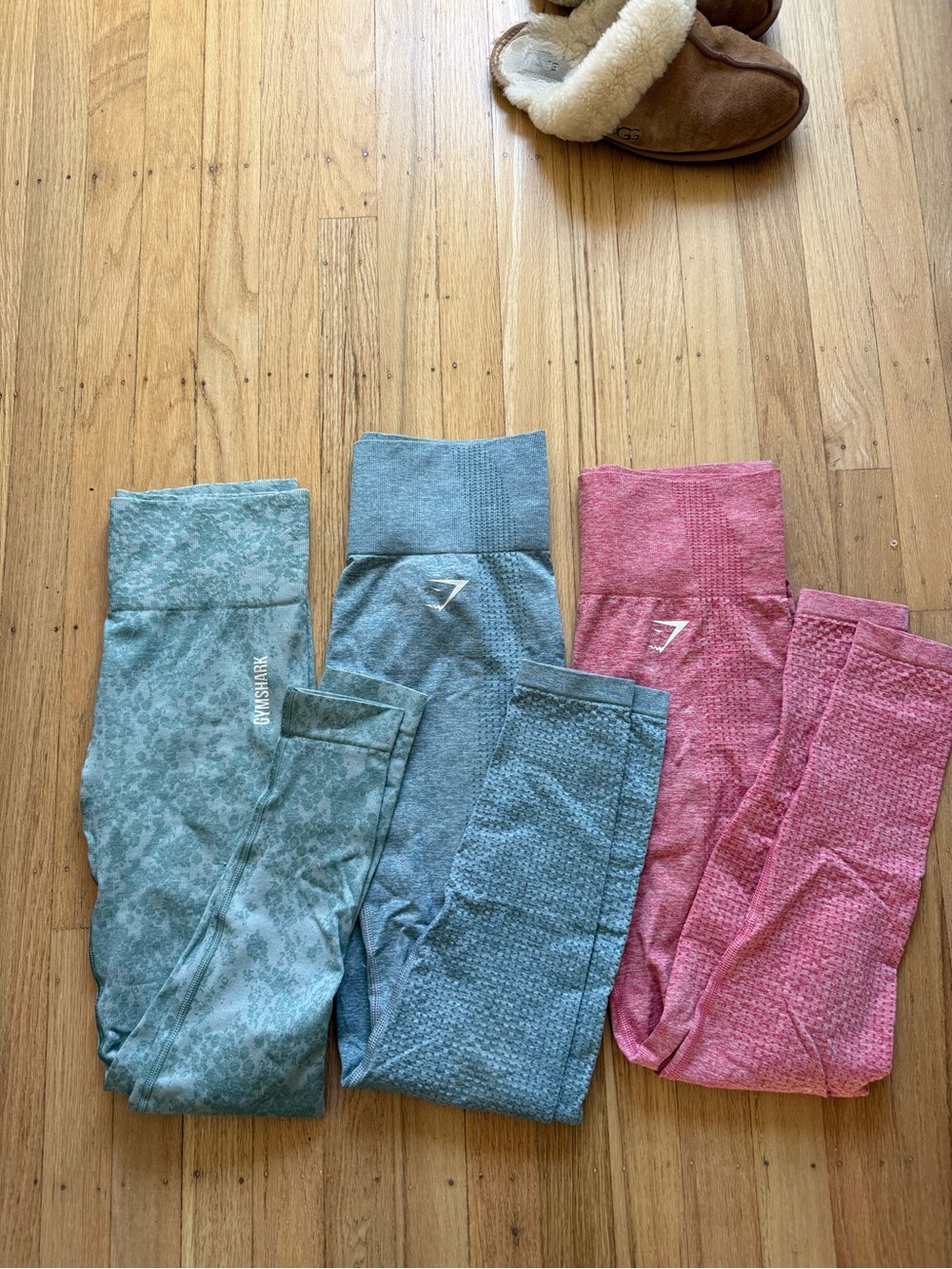 GYMSHARK THREE PAIRS OF LEGGINGS
